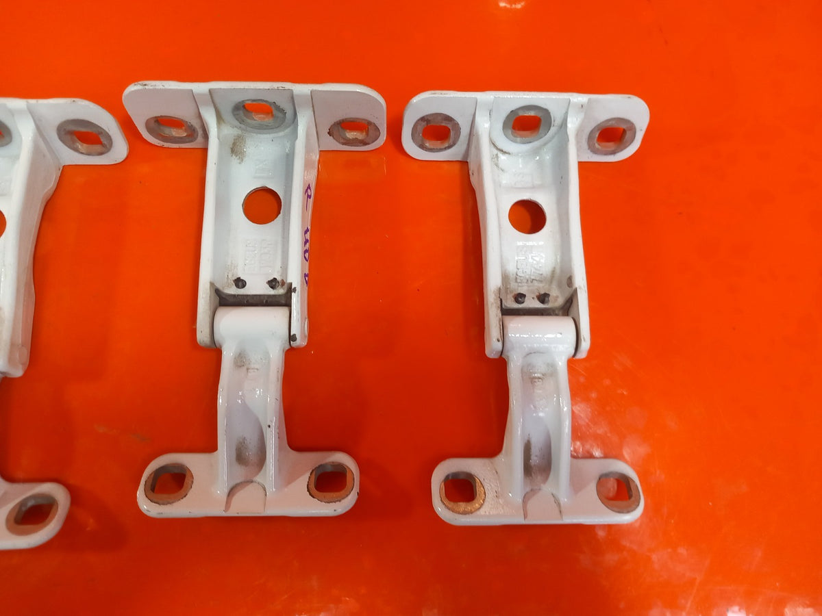 ebay-src:https://i.ebayimg.com/00/s/mtiwmfgxnjaw/z/v~eaaeswkxvqp~qz/$_57.jpg