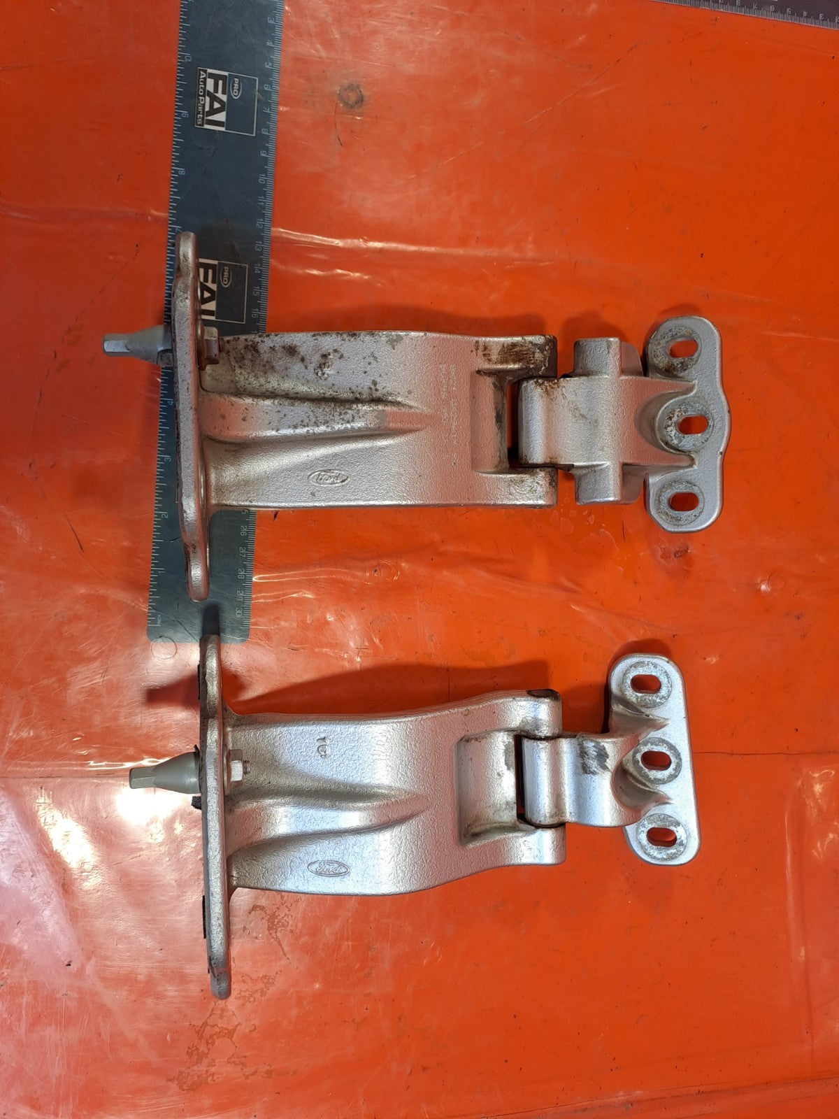 ✅Ford Transit Custom 2.2 Diesel 2016 Rear Left Door Hinges Pair Warranty A373 - Image 2