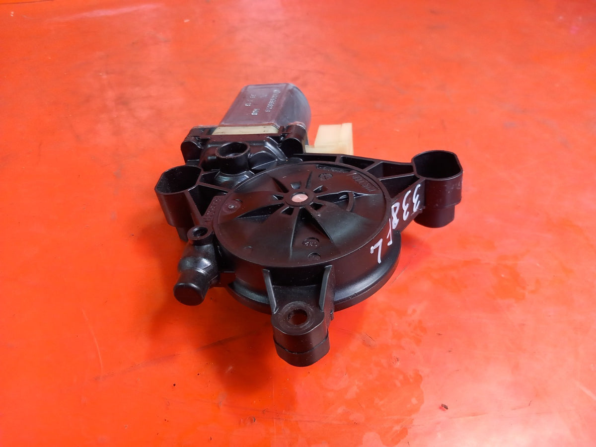 ebay-src:https://i.ebayimg.com/00/s/mtiwmfgxnjaw/z/uc4aaeswdqfqhfbf/$_57.jpg