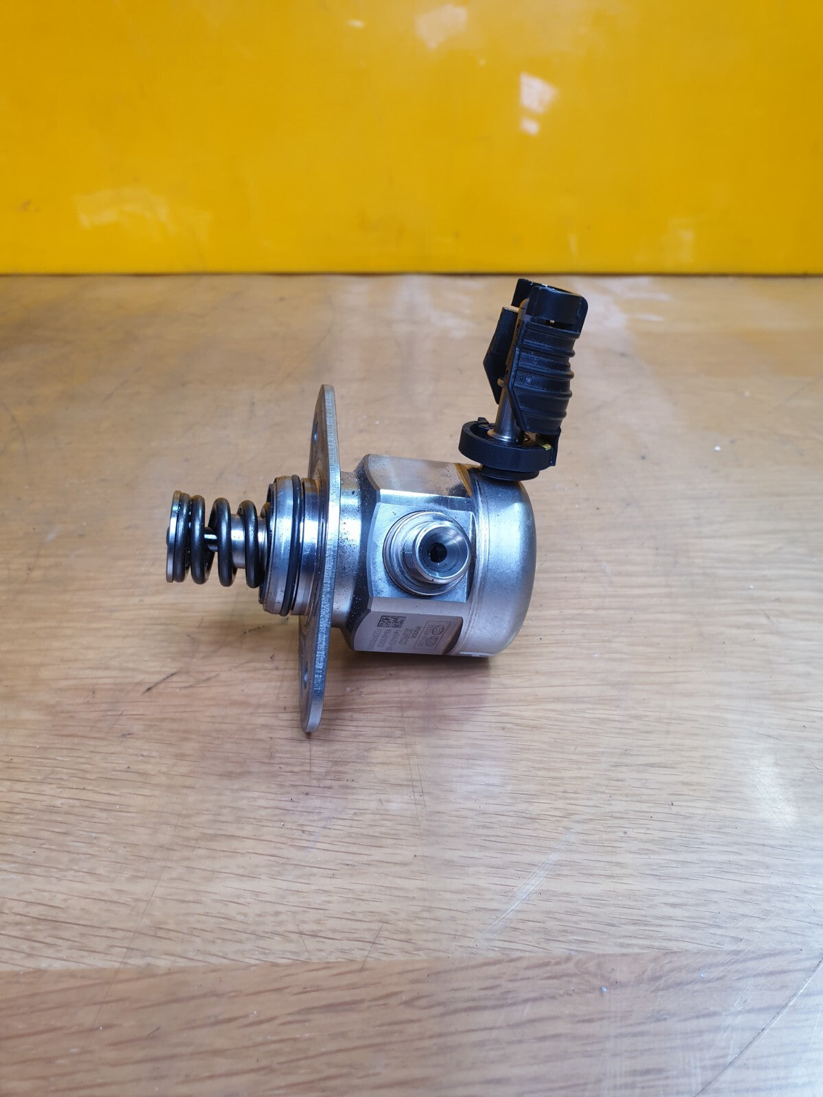 ebay-src:https://i.ebayimg.com/00/s/mtywmfgxmjaw/z/c~uaaosws3xmx2tf/$_57.jpg