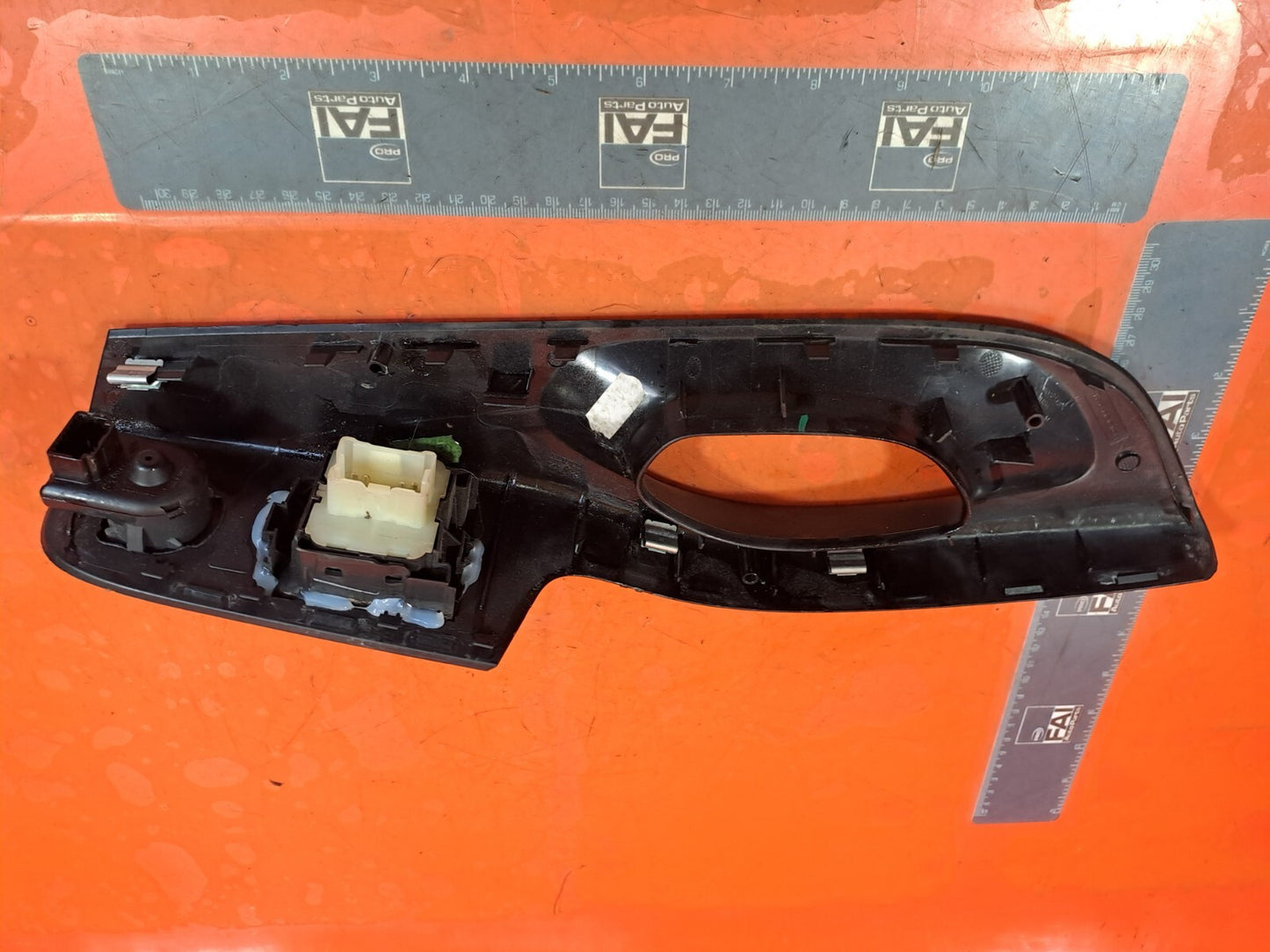 ✅Renault Trafic III 2016 1.6 Diesel WINDOW SWITCH AND INNER DOOR HANDLE TRIM - Image 12