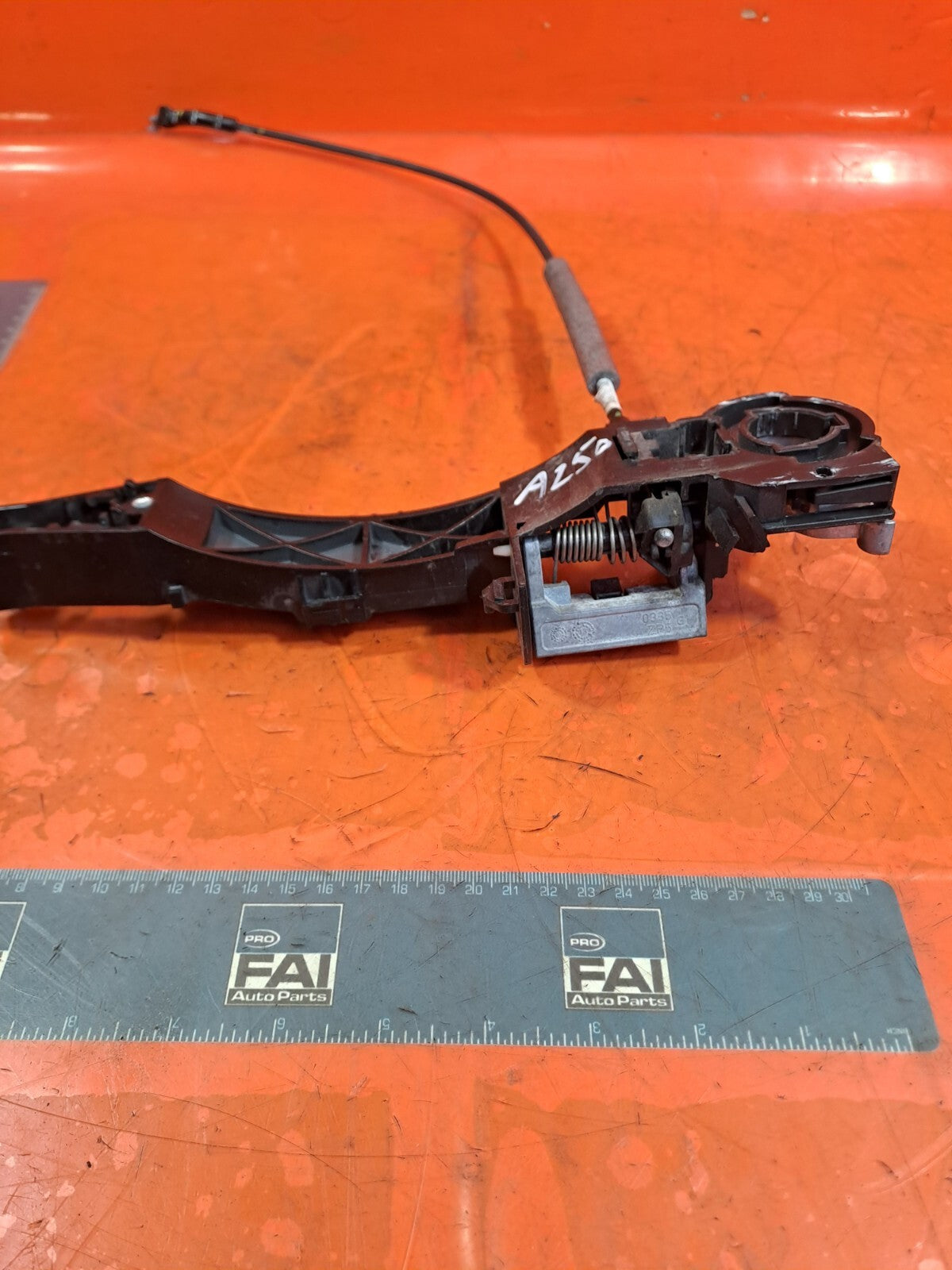 ✅RENAULT TRAFIC MK3 Sl27 1.6 DIESEL 2015 FRONT LEFT EXTERIOR DOOR HANDLE BRACKET - Image 12