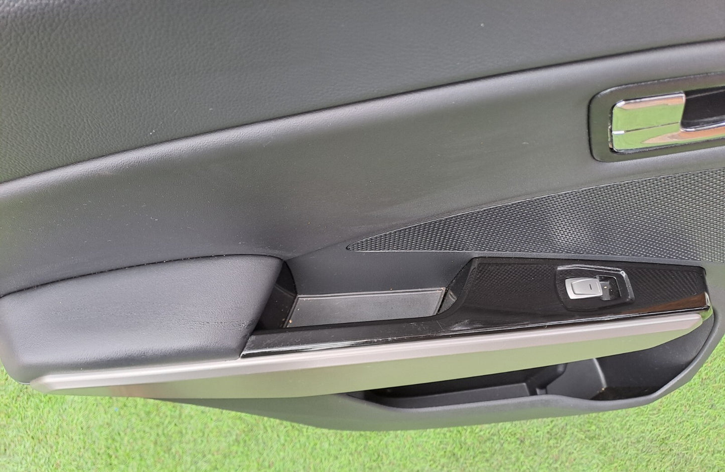 SSANGYONG TIVOLI EX 1.6 DIESEL 2017 REAR LEFT DOOR WHITE Warranty A230 - Image 12