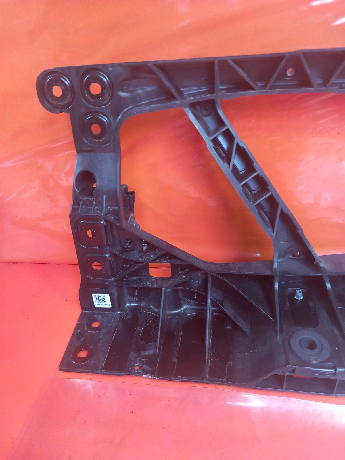 2025 Land Rover Defender L663 Front Radiator Slam Panel L8B2-16E144-A A396 - Image 12