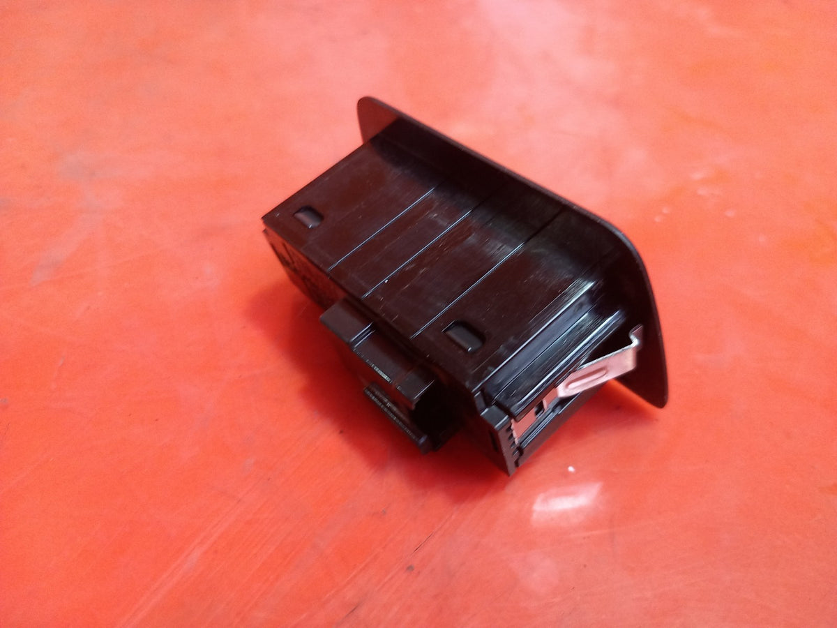 ebay-src:https://i.ebayimg.com/00/s/mtiwmfgxnjaw/z/2toaaeswjk9qgqo5/$_57.jpg
