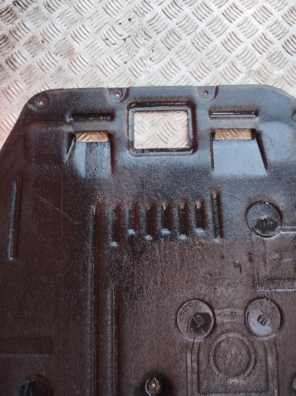 BMW F40 116D 1.5 Diesel 2021 Engine Undertray Cover 10487300 Warranty A365 - Image 6