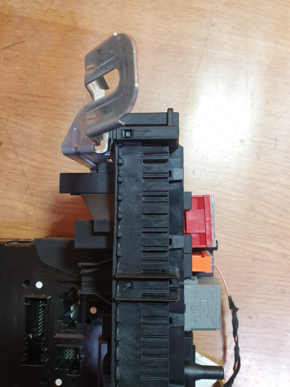 ✅2013 MERCEDES C CLASS W204 AMG 2.1D REAR FUSE BOX A2049060205 + WARRANTY A167 - Image 6