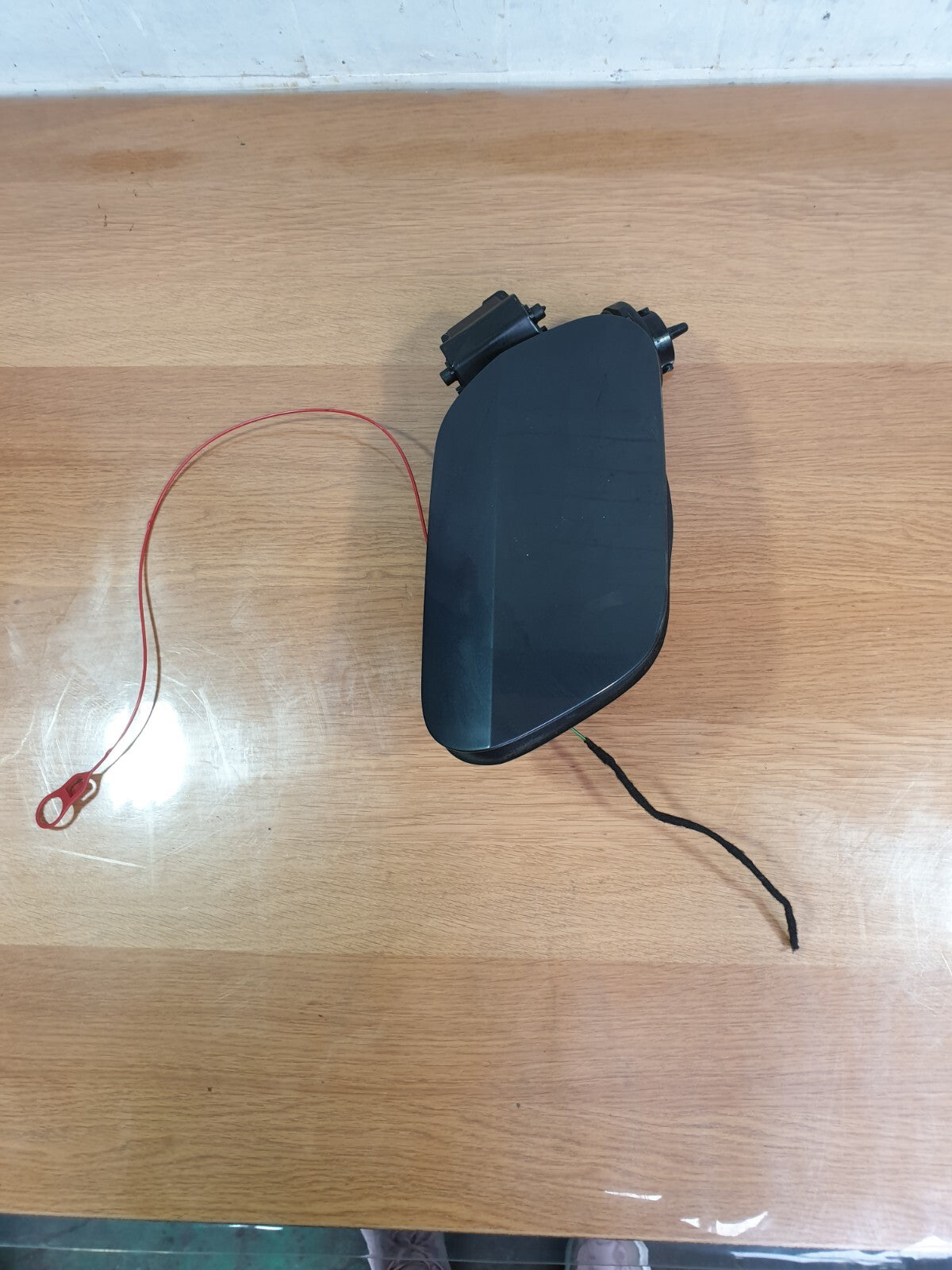 ✅Audi A1 Sport 1.0 Petrol 2020 FUEL TANK FLAP CAP COVER 82A809906 8V0862153A - Image 2