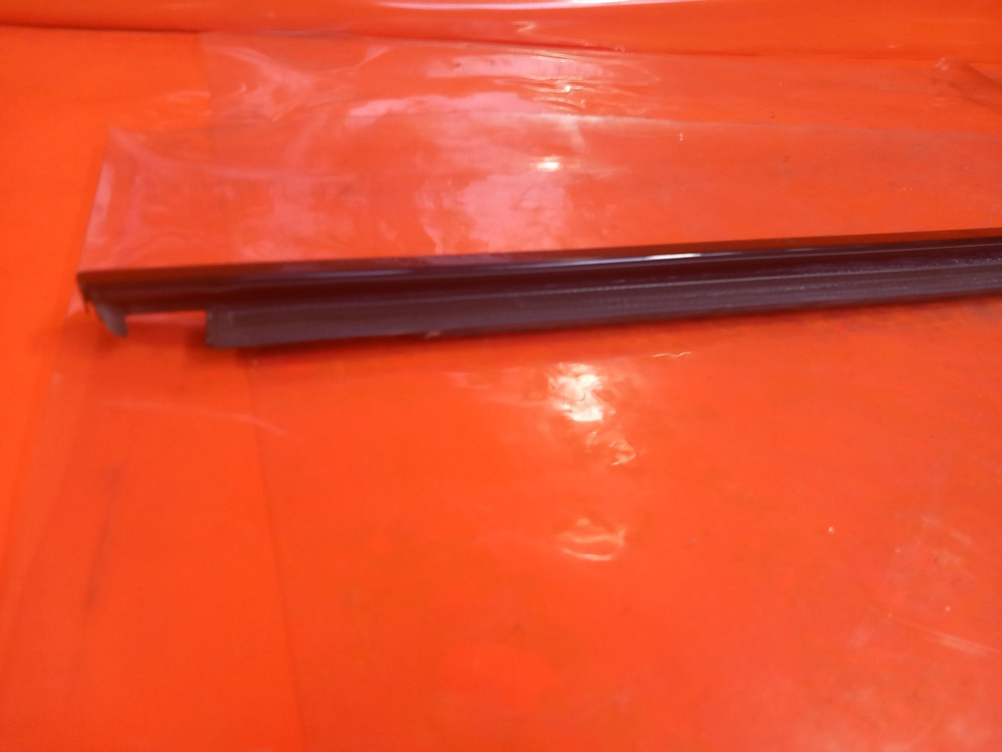 BMW X3 G01 M40D 3.0 Diesel 2019 Rear Left Door Glass Moulding High Gloss A393 - Image 10