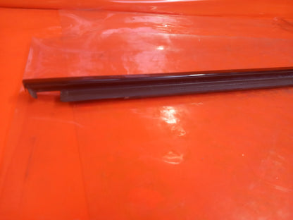 BMW X3 G01 M40D 3.0 Diesel 2019 Rear Left Door Glass Moulding High Gloss A393 - Image 10