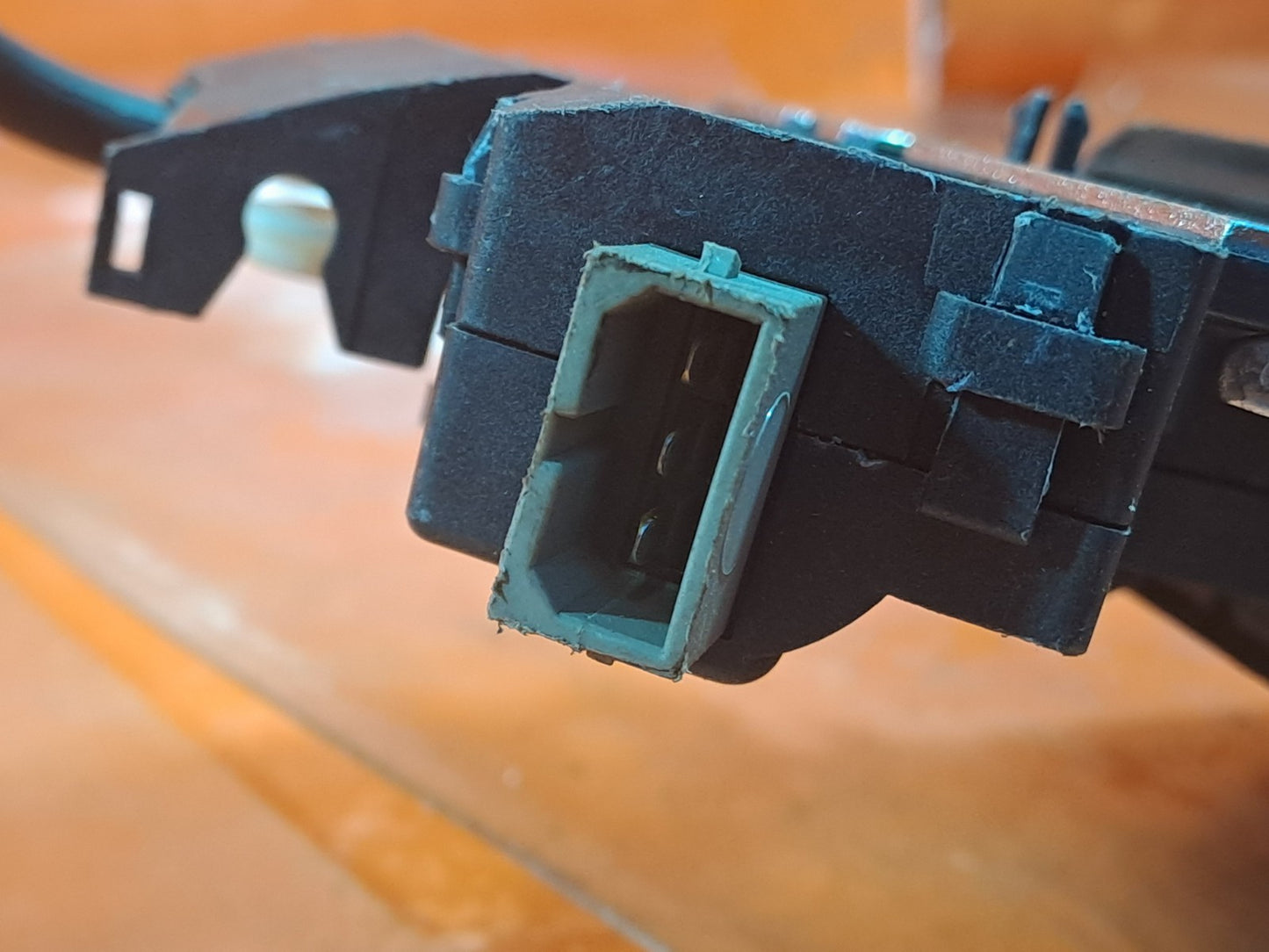 ✅AUDI A4 A5 A6 TAILGATE BOOT LOCK MECHANISM 4F5827505D Warranty xAA - Image 4