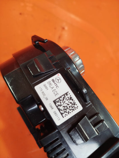 ✅MERCEDES W176 A180 AMG 1.5 DIESEL 2013 A/C HEATER CLIMATE CONTROL SWITCH PANEL - Image 8