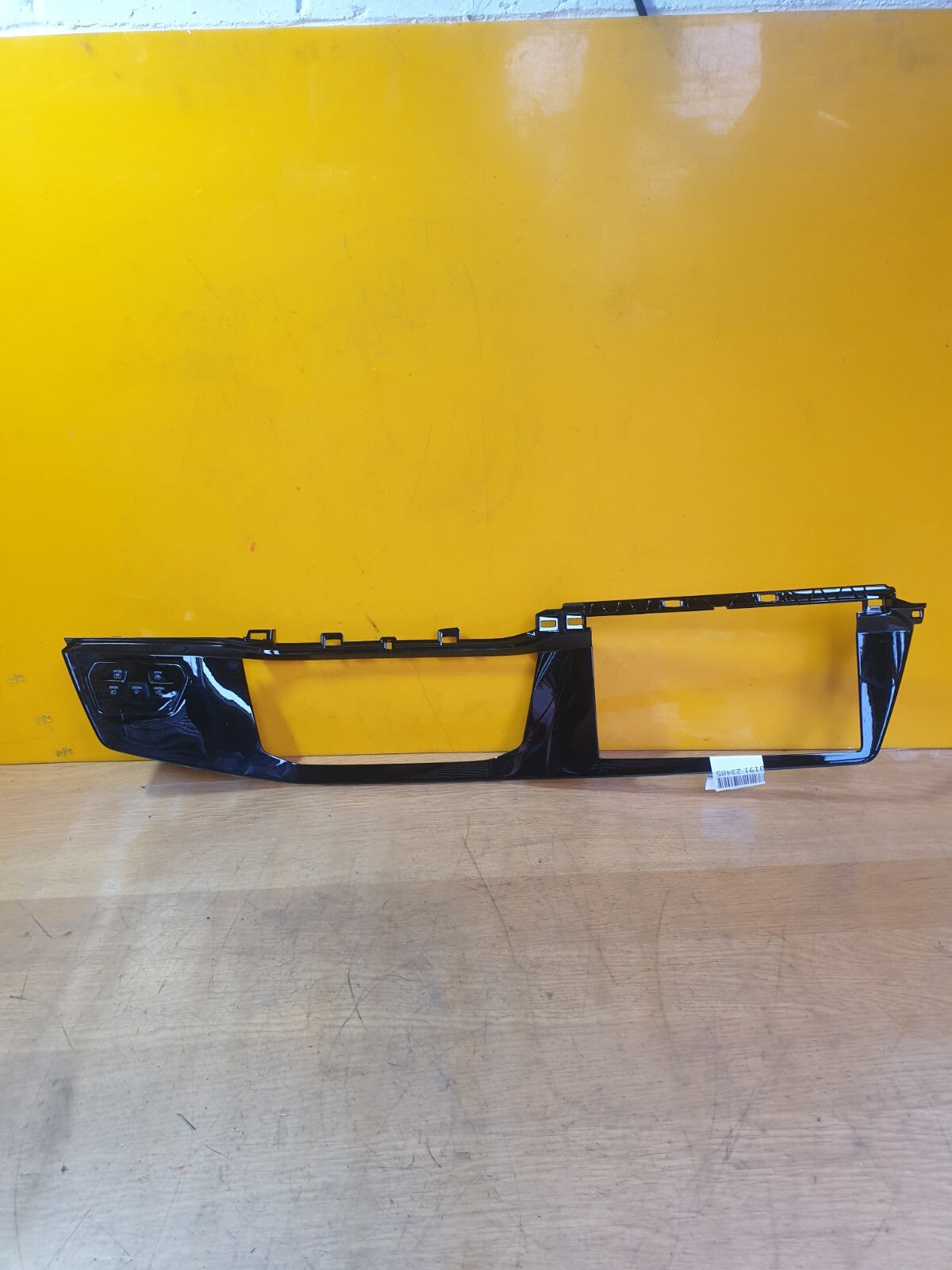 ebay-src:https://i.ebayimg.com/00/s/mtywmfgxmjaw/z/21maaoswefxmn3al/$_57.jpg