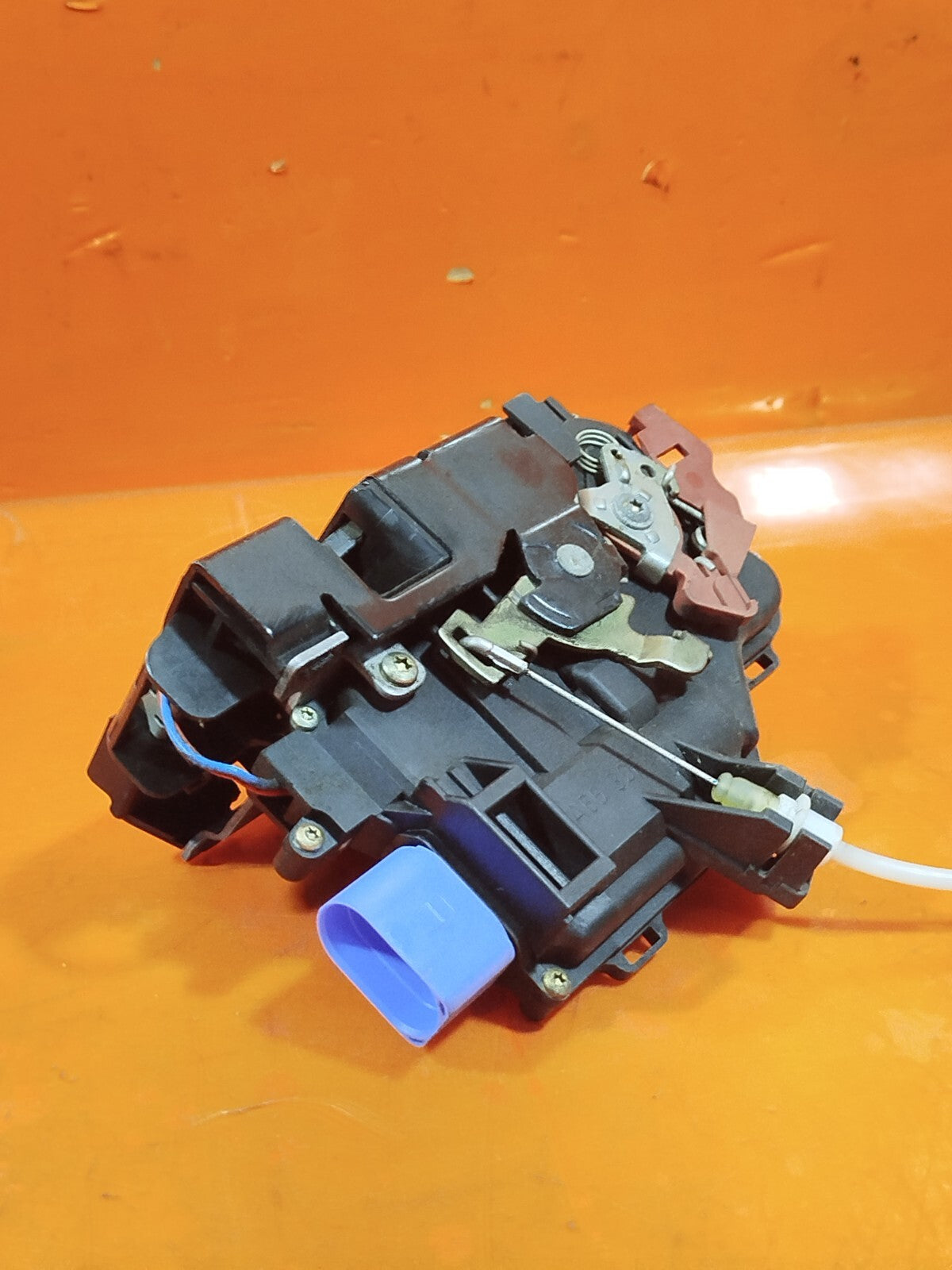 ✅VW AUDI SEAT SKODA FRONT LEFT DOOR LOCK CATCH 3D2837015 + WARRANTY xAA - Image 8