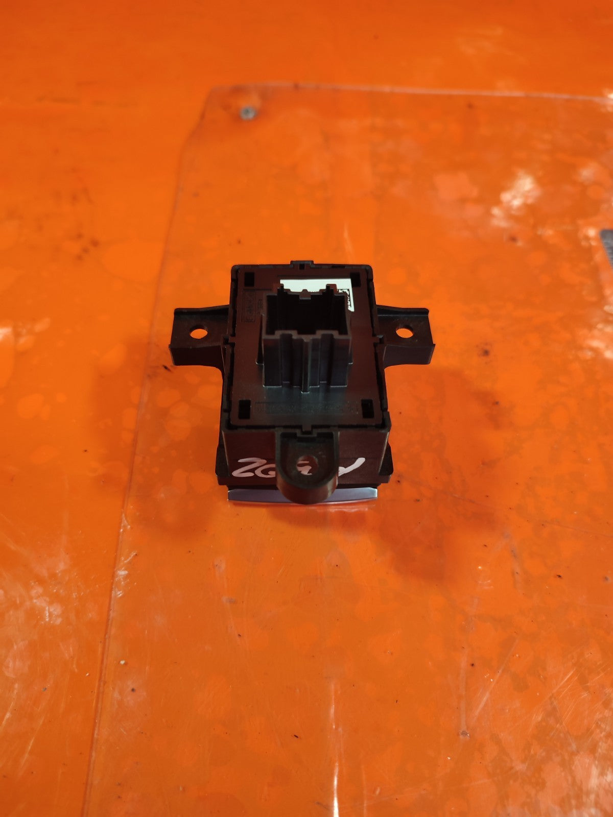 ebay-src:https://i.ebayimg.com/00/s/mtywmfgxmjaw/z/s-waaeswwwjo0-28/$_57.jpg