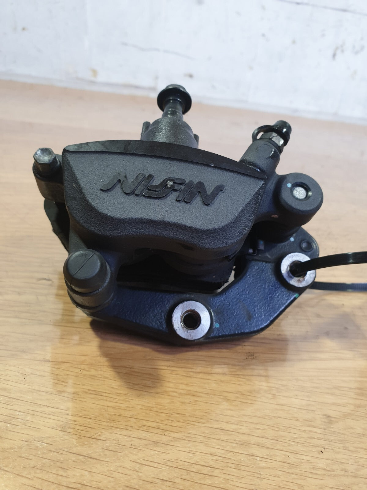 ✅2019 KAWASAKI EX650 NINJA PETROL FRONT BRAKE CALIPER + WARRANTY A186 - Image 4