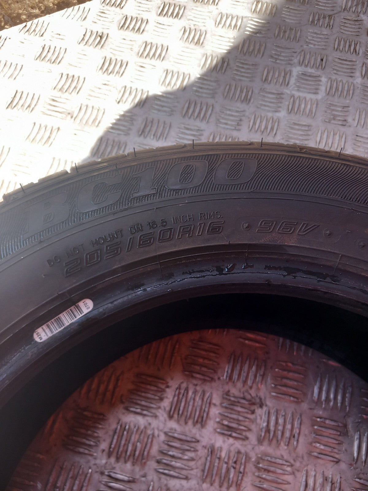 Sumitomo BC100 Tyre 205/60 R16 7,76 mm Warranty xAA - Image 4