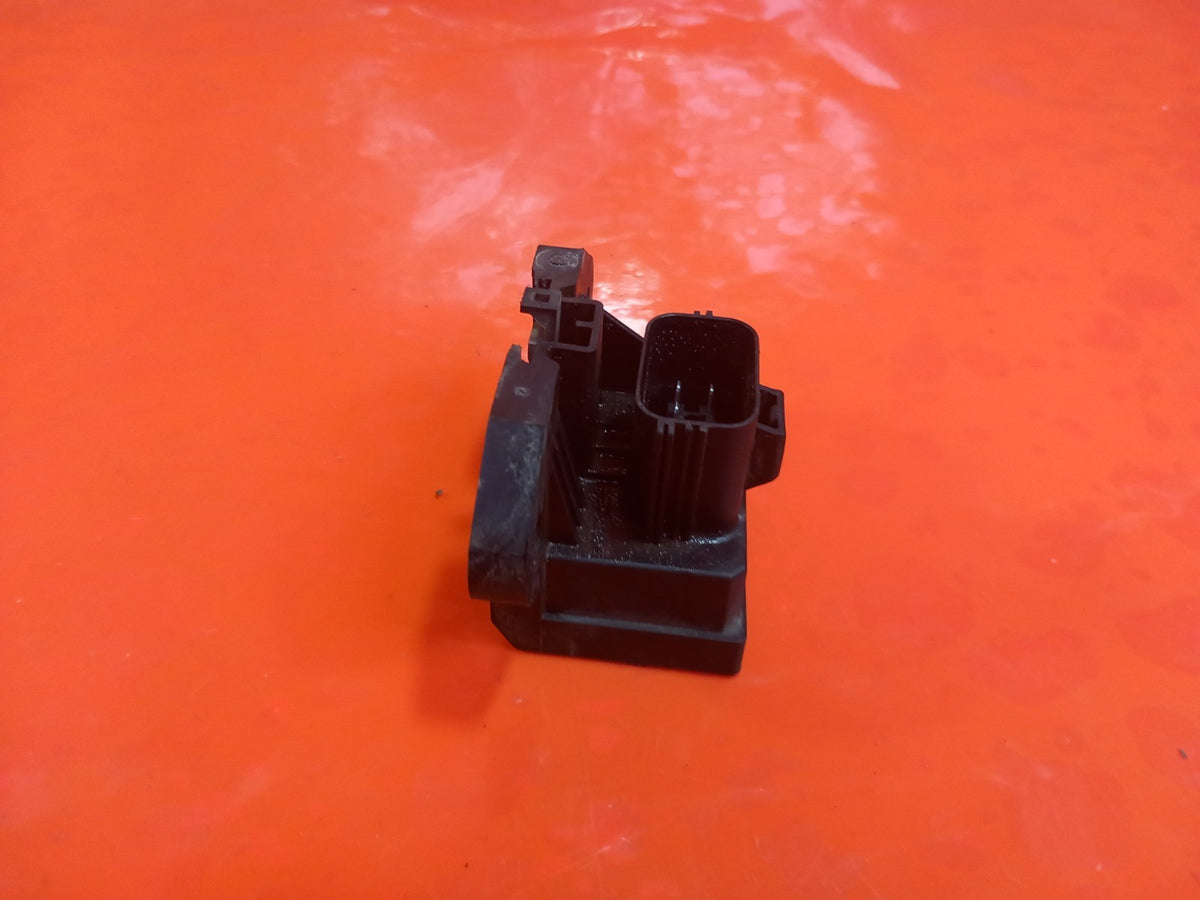 ebay-src:https://i.ebayimg.com/00/s/mtiwmfgxnjaw/z/4ygaaeswzhpqp-r1/$_57.jpg