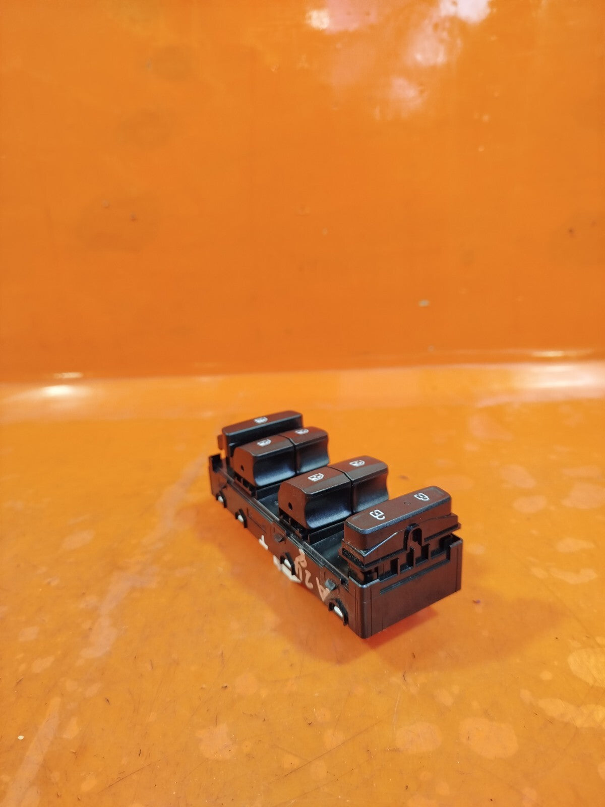 ✅Hyundai Tucson MK4 Ultimate 2023 1.6 Petrol FRONT RIGHT WINDOW CONTROL SWITCH - Image 9