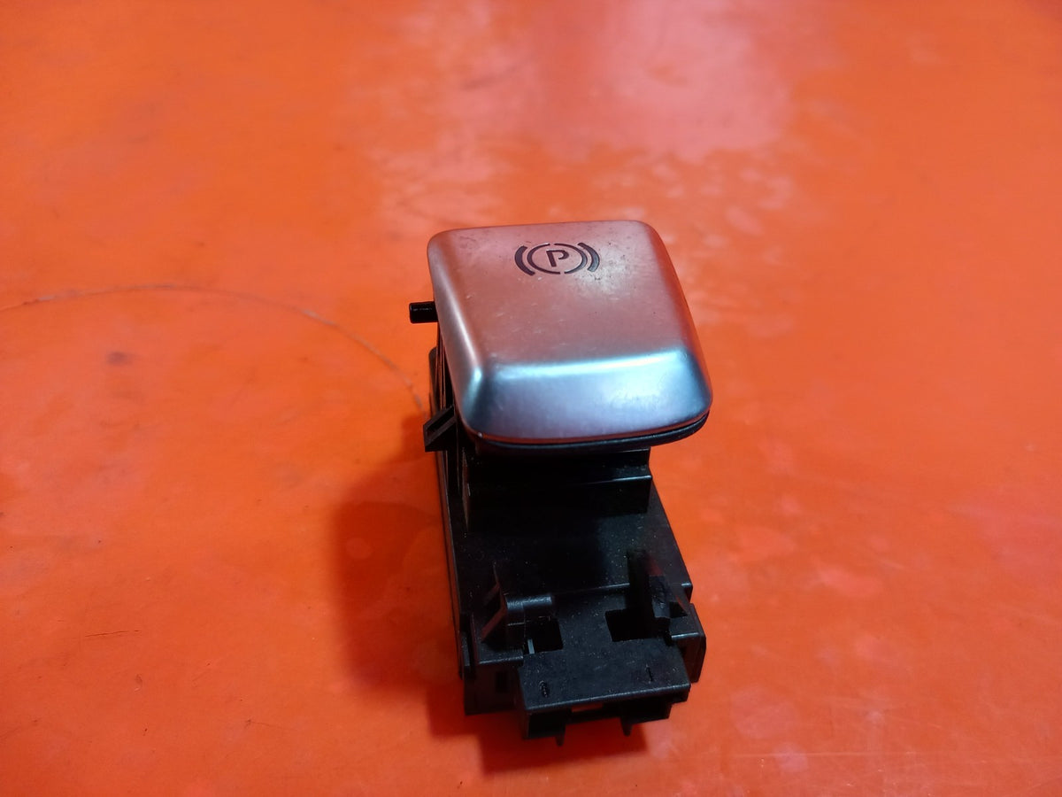 ebay-src:https://i.ebayimg.com/00/s/mtiwmfgxnjaw/z/oaoaaeswv71qvhxk/$_57.jpg