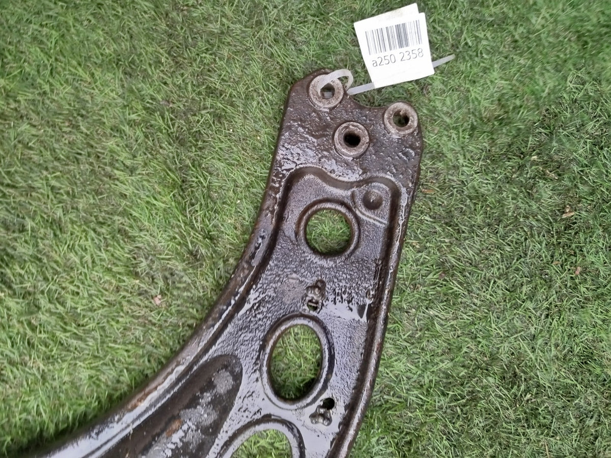2015 Renault Trafic MK3 SL27 Front Left Lower Wishbone Arm  820039503 A250 - Image 6