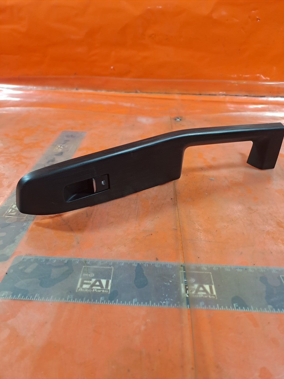 ✅FORD KUGA ST-LINE 2.5 PETROL 2025 FRONT LEFT WINDOW SWITCH LV4B14B133AEW A326 - Image 4