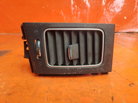 ✅Ssangyong Korando S 2013 2.0 Diesel Front Right Air Vent 6962A-34001 Warranty - Image 1