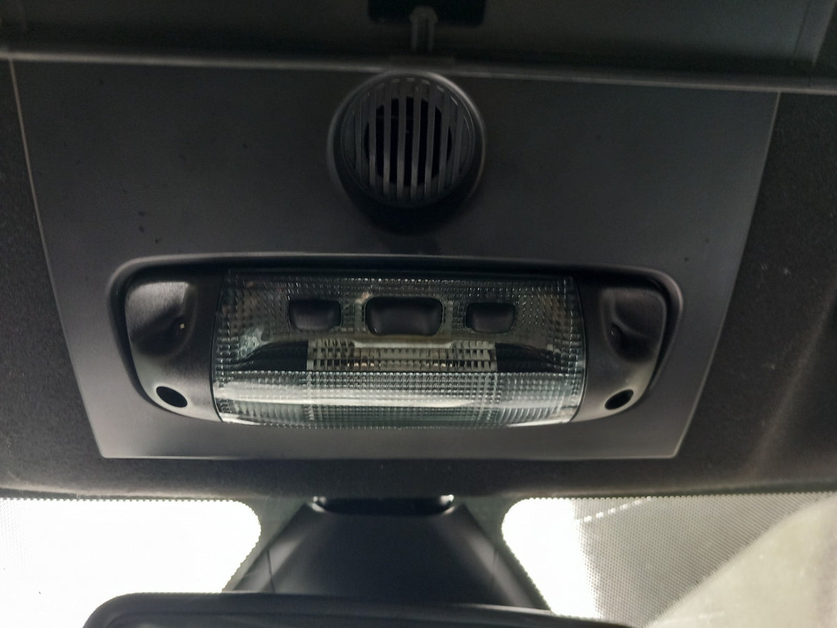 2021 Ford Ranger Wildtrak Interior Roof Courtesy Light Front Warranty A418 - Image 4
