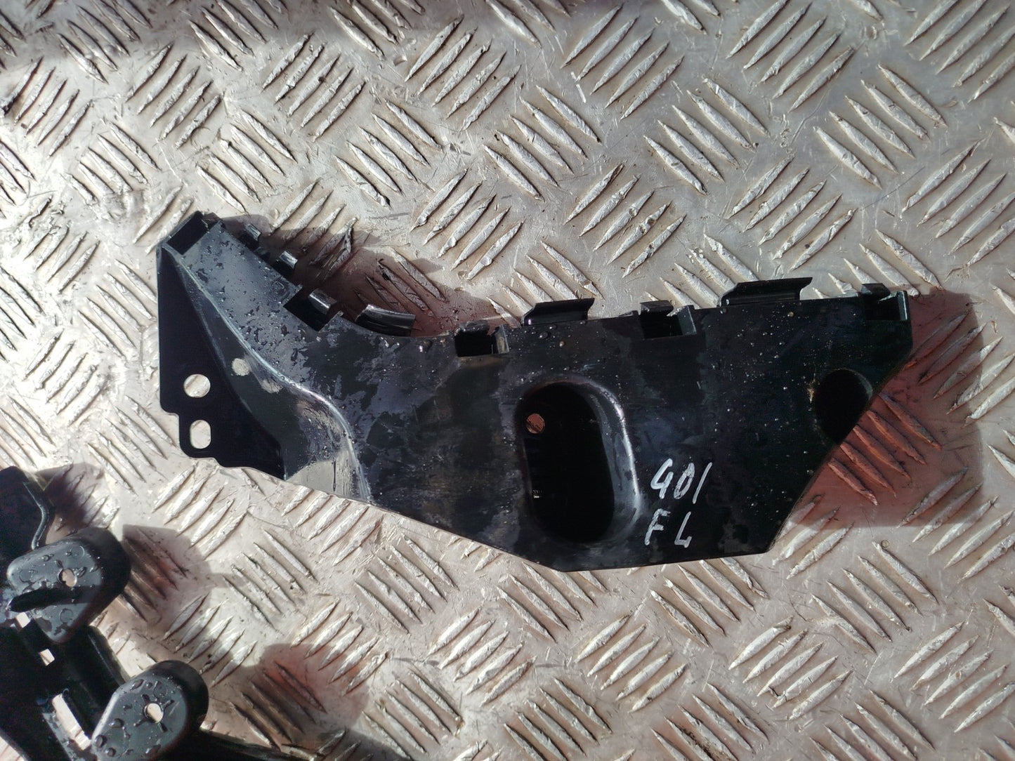 2017 Ford Ranger Wildtrak Front Left Bumper Bracket Warranty A401 - Image 1