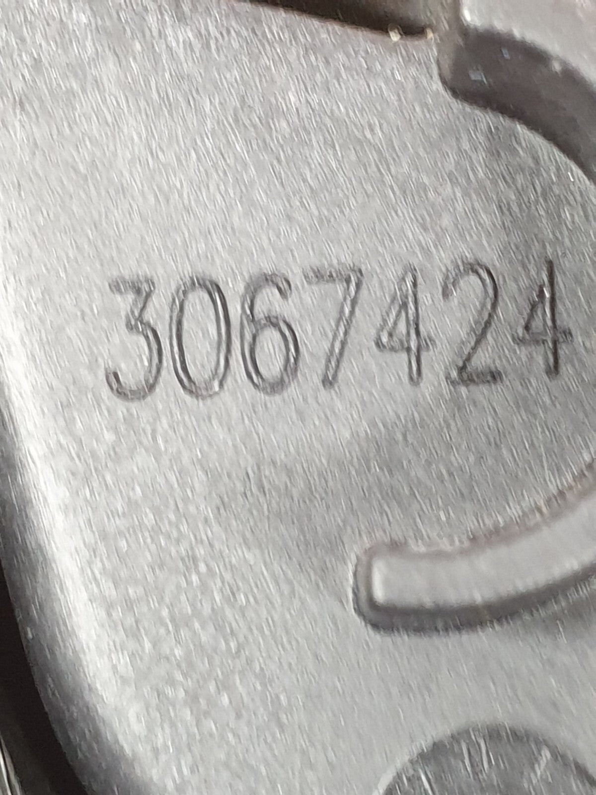 ebay-src:https://i.ebayimg.com/00/s/mtywmfgxmjaw/z/adiaaoswvvfmyiph/$_57.jpg