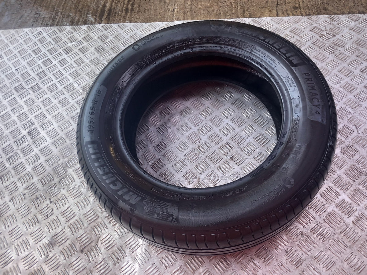 Michelin Primacy 4 Tyre 195/65 R16 3.71 mm Warranty xAA - Image 11