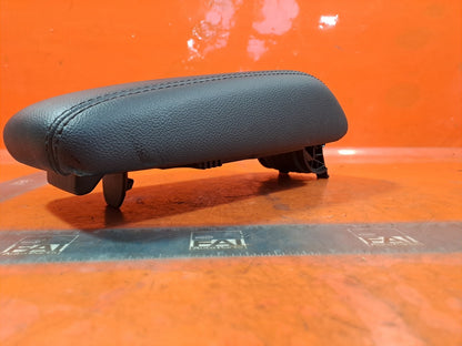 ✅2020 FORD FIESTA ACTIVE 1.0P CENTRE CONSOLE ARMREST H1BB-A045A07-BF A247 - Image 9