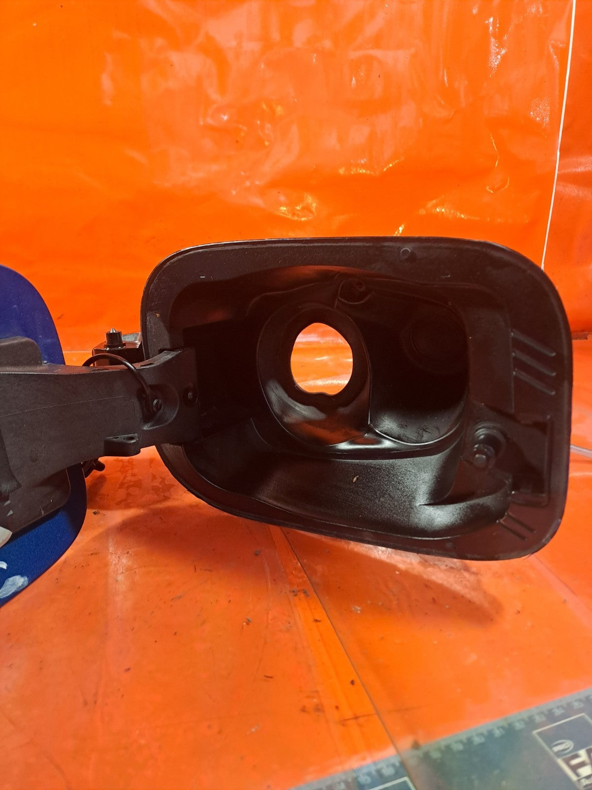 ✅SKODA KAMIQ Se 1.5 PETROL 2024 FUEL FILLER FLAP BLUE 657809702 Warranty A319 - Image 5