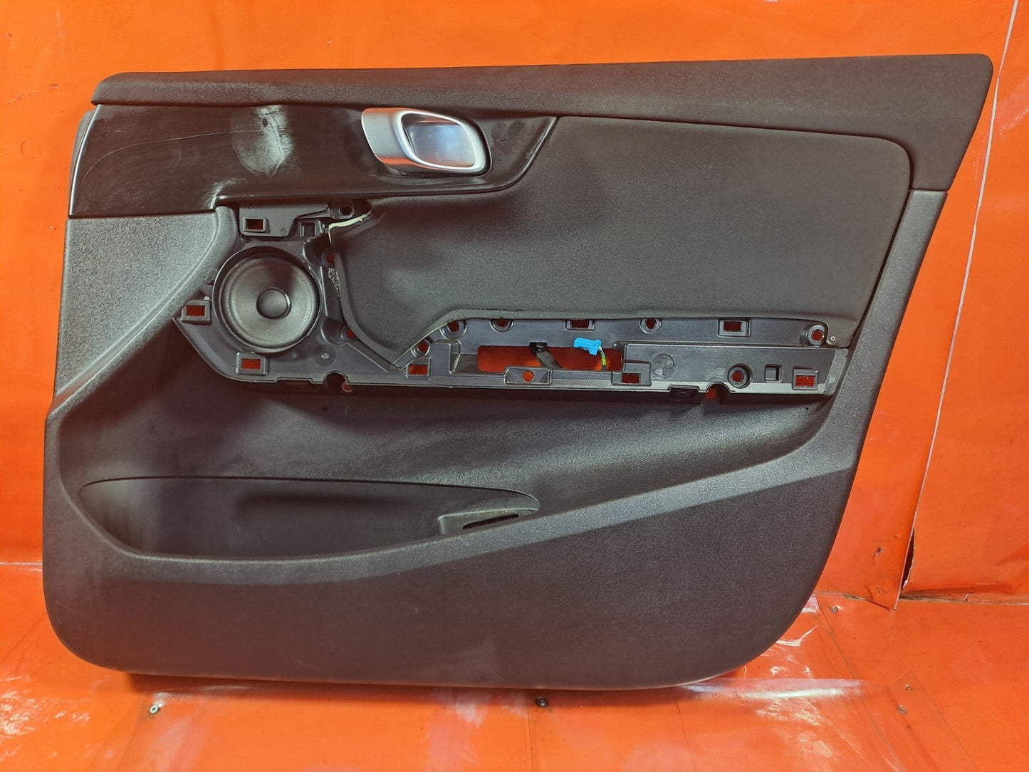 ✅POLESTAR 2 LONG RANGE 2023 FRONT RIGHT DOOR CARD 31696476 Warranty A312 - Image 2
