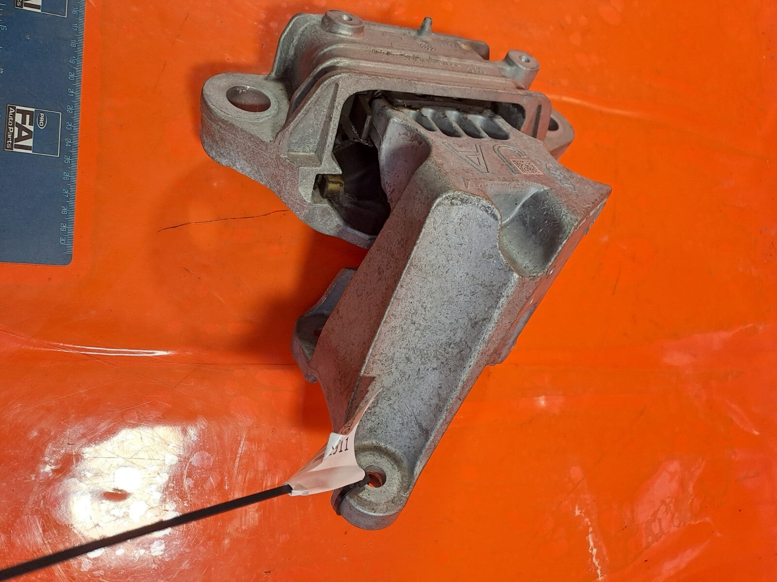 ebay-src:https://i.ebayimg.com/00/s/mtiwmfgxnjaw/z/viuaaoswictn8toz/$_57.jpg