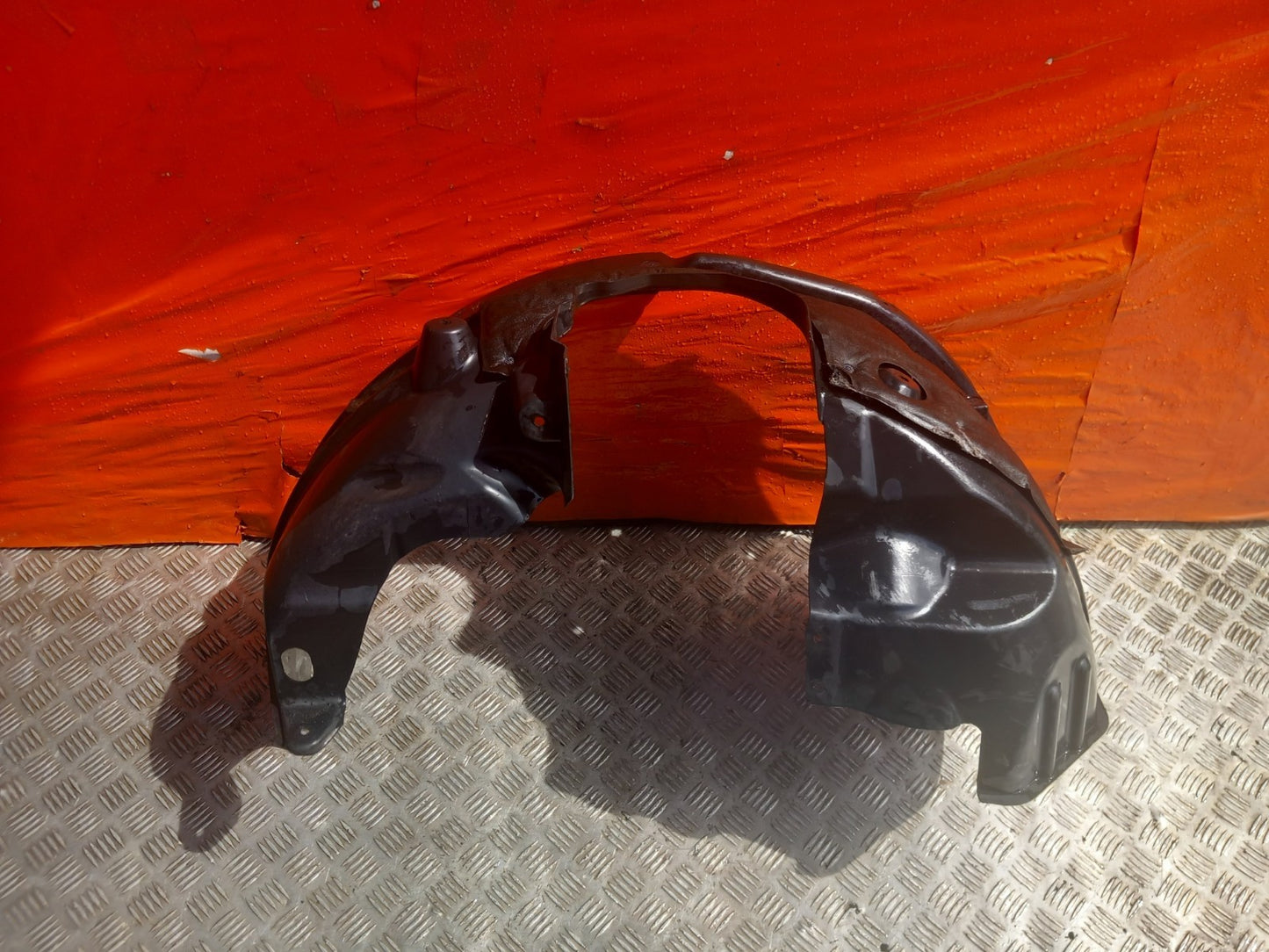 Ford Tourneo Custom 2.2 Diesel 2015 Front Right Wheel Arch Liner FK2116114A A377 - Image 2