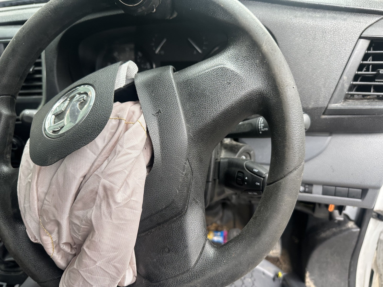 ✅2020 Vauxhall Vivaro 2900 Dynamic 1.5D Steering Wheel + Warranty A380 - Image 3