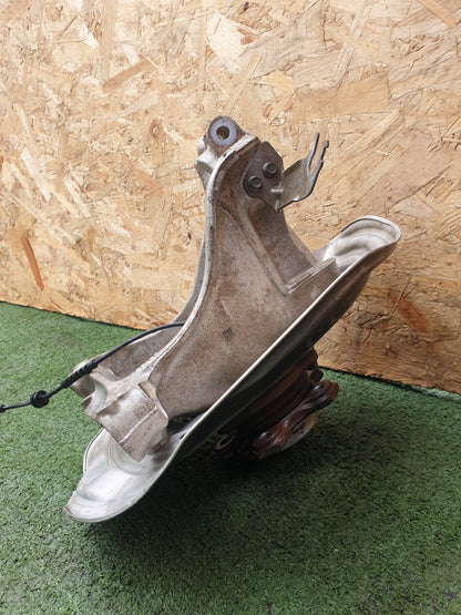 BMW Z4 G29 sDrive20i 2.0 PETROL 2023 FRONT LEFT WHEEL HUB SPINDLE 6871337 621654 - Image 6