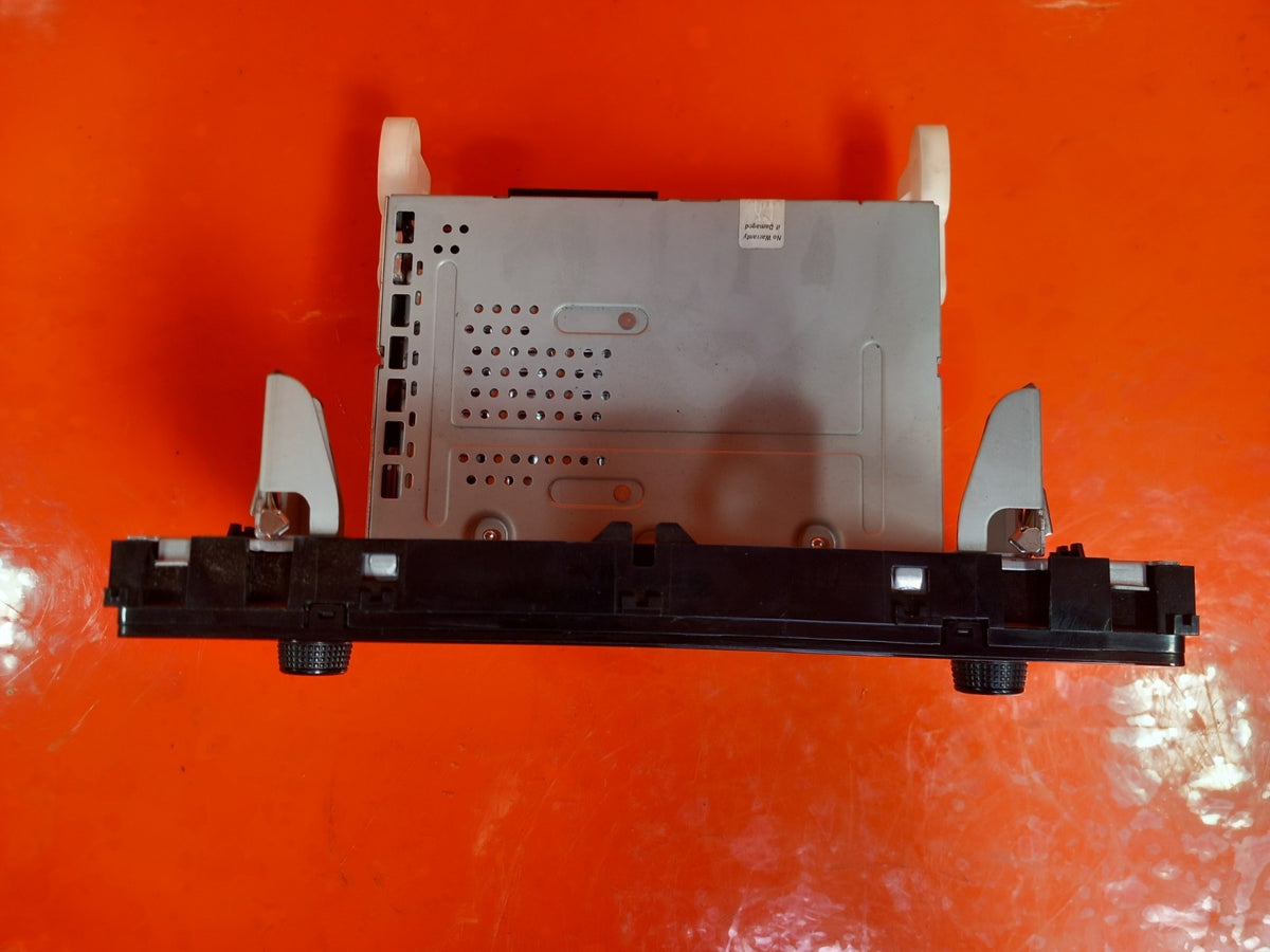 VW Transporter T30 2.0 Diesel 2021 Radio Multimedia Head Unit 7LA035153A A410 - Image 4