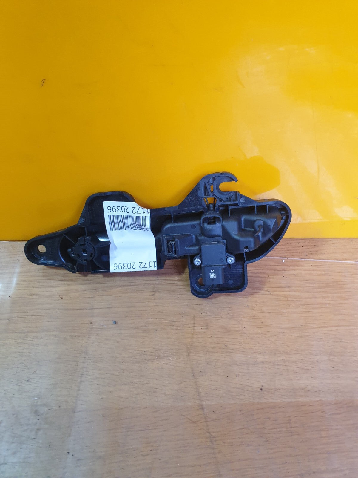 ✅2022 TESLA MODEL Y REAR RIGHT DOOR HANDLE 1528115-00-D + WARRANTY A172 - Image 2