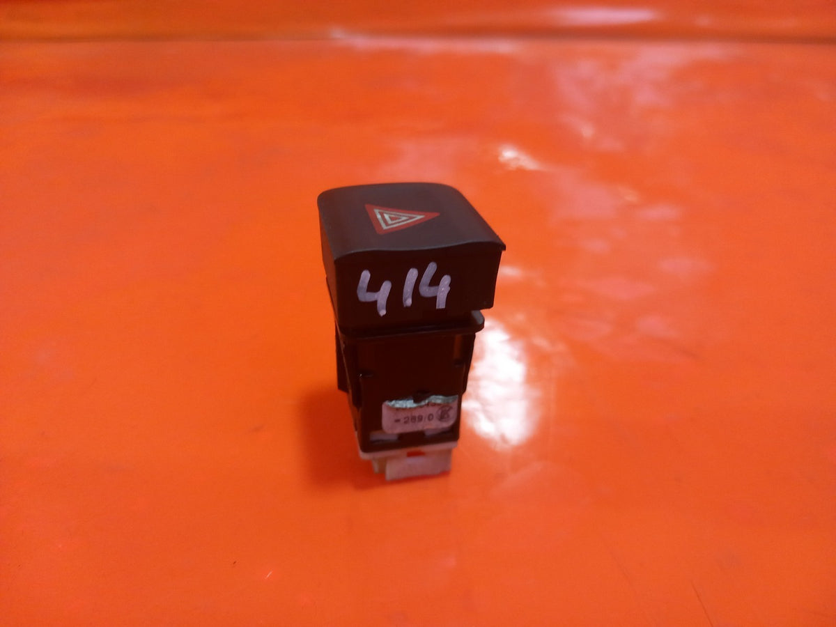 Vauxhall Combo MK4 1.5 Diesel 2020 Hazard Light Switch Button 9817043077 A414 - Image 4