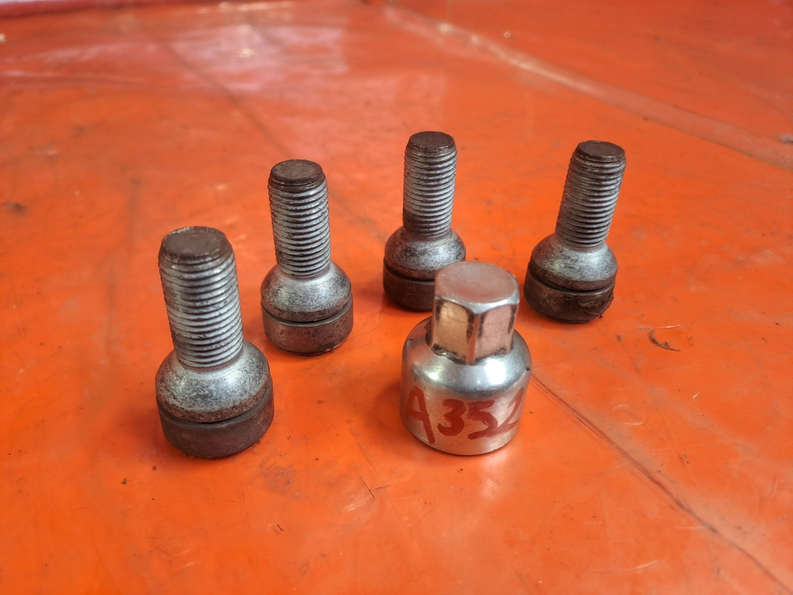✅VW Golf Style MK8 1.5 Petrol 2020 Locking Wheel Nuts Warranty A352 - Image 9