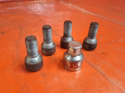 ✅VW Golf Style MK8 1.5 Petrol 2020 Locking Wheel Nuts Warranty A352 - Image 9