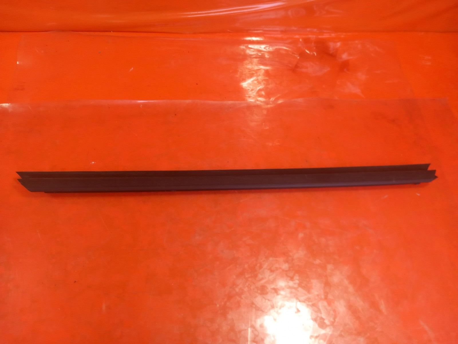 BMW X3 G01 M40D 3.0 Diesel 2019 Front Left Door Window Inner Seal 7393417 A393 - Image 2