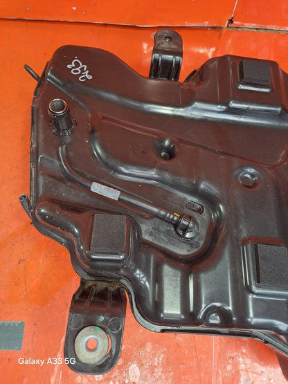 ebay-src:https://i.ebayimg.com/00/s/mtywmfgxmjaw/z/xpuaaesw9qfobzcl/$_57.jpg