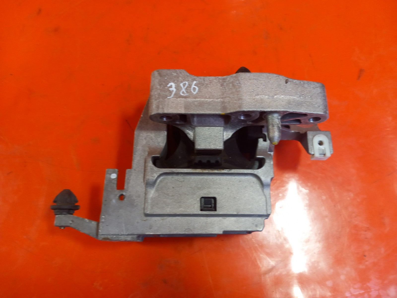 BMW F44 218I M Sport 1.5 Petrol 2020 Right Side Engine Mount 8835572 Warranty - Image 2