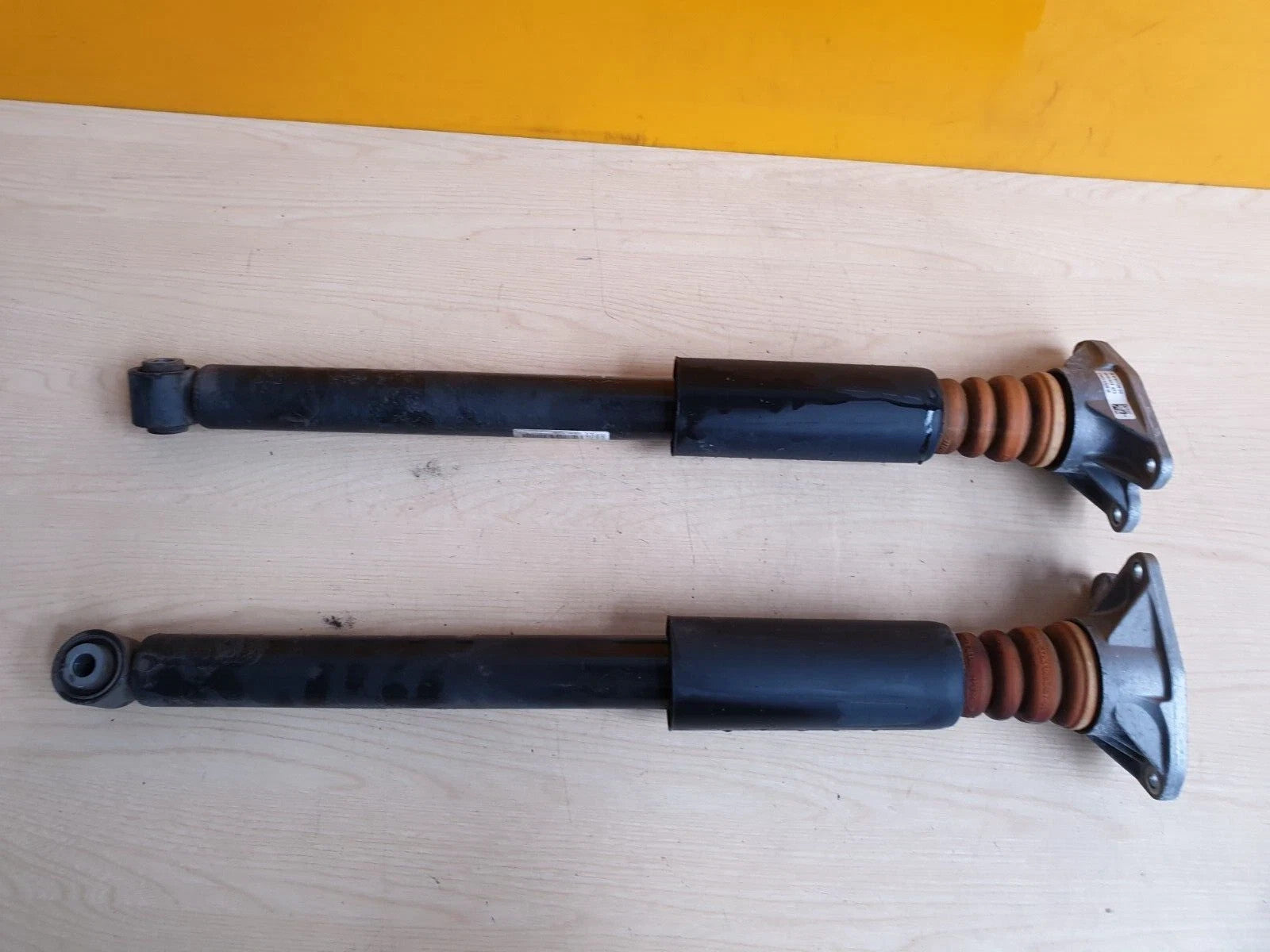 ebay-src:https://i.ebayimg.com/00/s/mtiwmfgxnjaw/z/ywsaaeswm7lp8mbd/$_57.jpg