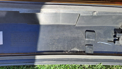 AUDI Q7 S-LINE 3.0 DIESEL 2010 REAR TAILGATE BOOTLID SPOILER BRAKE STOP LIGHT - Image 7