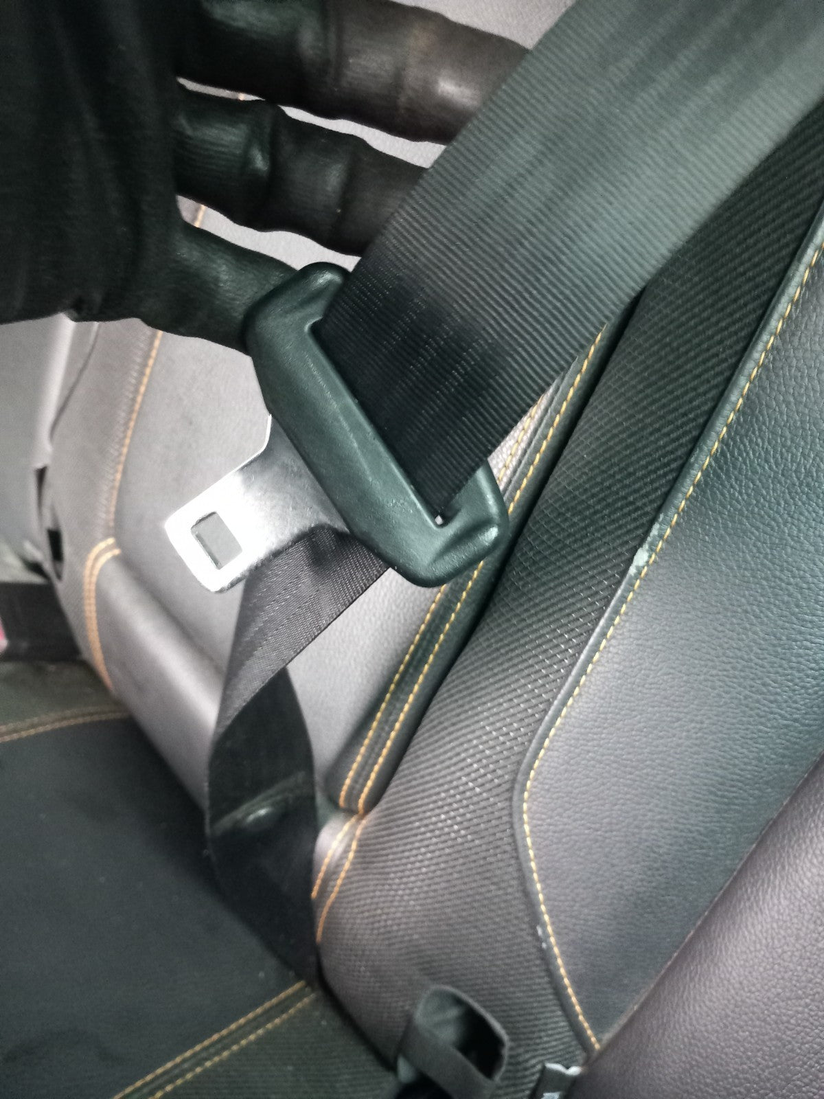 2021 Ford Ranger Wildtrak Rear Centre Seat Belt Warranty A418 - Image 3