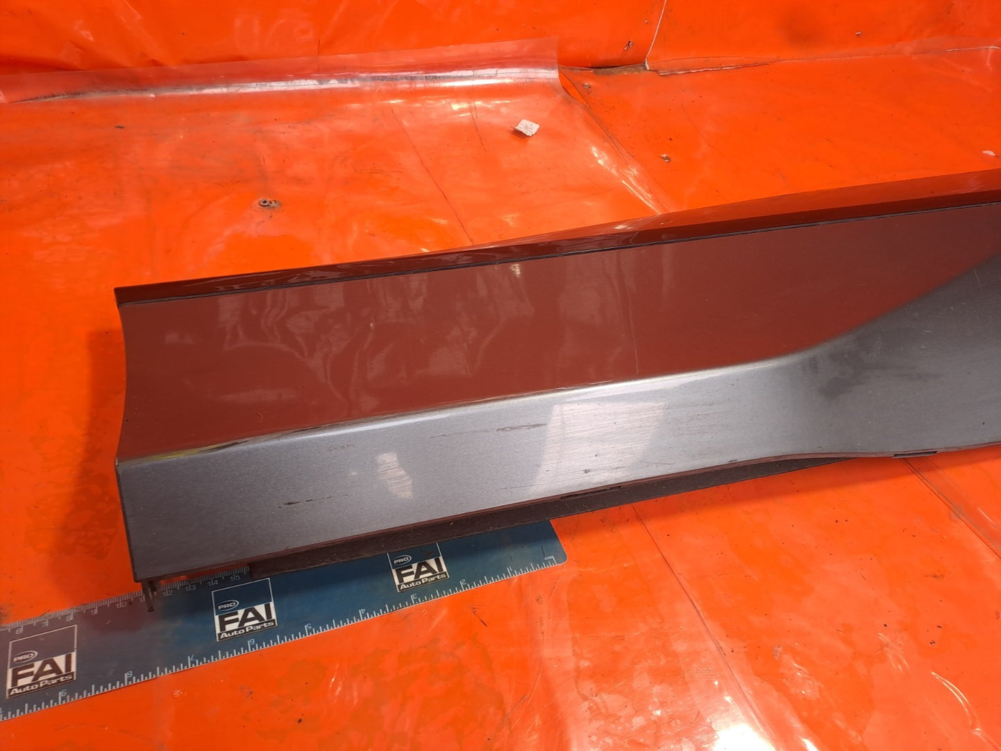 ✅2020 Jaguar I-Pace X590 Rear Right Door Lower Molding J9D3-274A48-A A375 - Image 6
